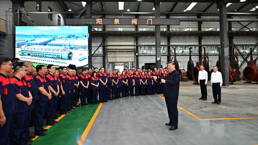 Xi inspects manufacturing company in Shanxi