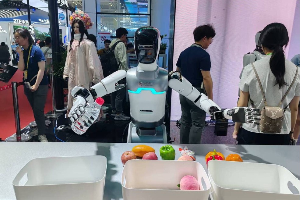 China stays at forefront of global digital growth